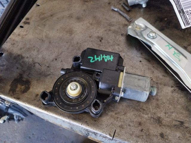 bontott VW POLO V Bal első Ablakemelő Motor