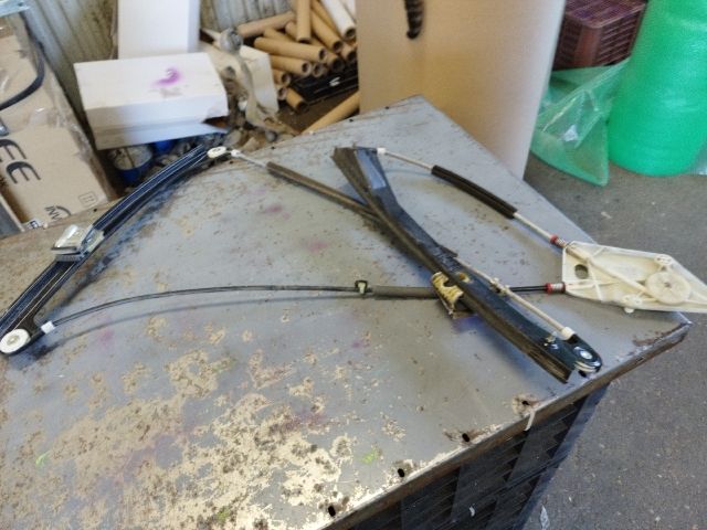 bontott VW POLO V Bal első Ablakemelő Szerkezet (Elektromos)