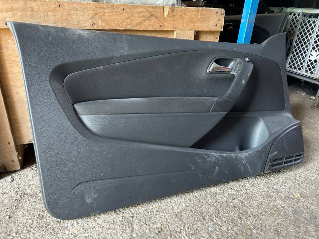 bontott VW POLO V Bal első Ajtó Kárpit