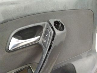 bontott VW POLO V Bal első Ajtó Kárpit