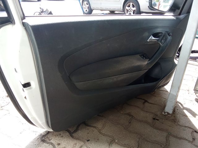 bontott VW POLO V Bal első Ajtó Kárpit