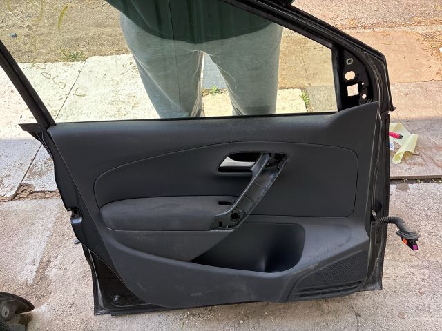 bontott VW POLO V Bal első Ajtó (Részeivel)