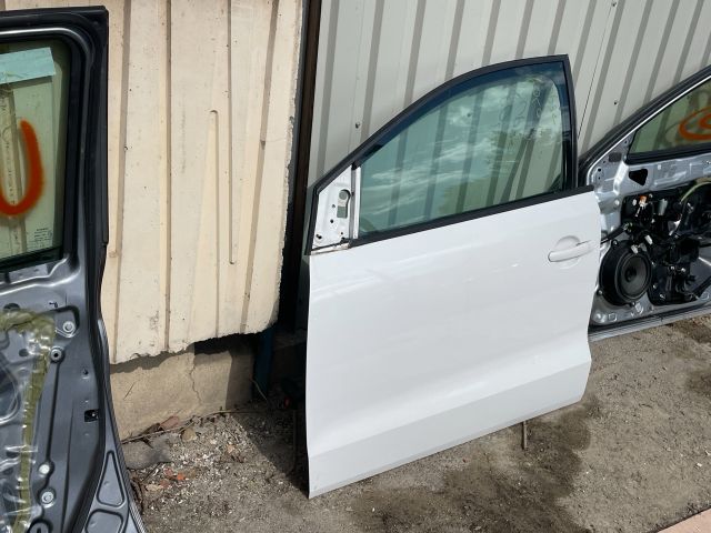 bontott VW POLO V Bal első Ajtó (Részeivel)