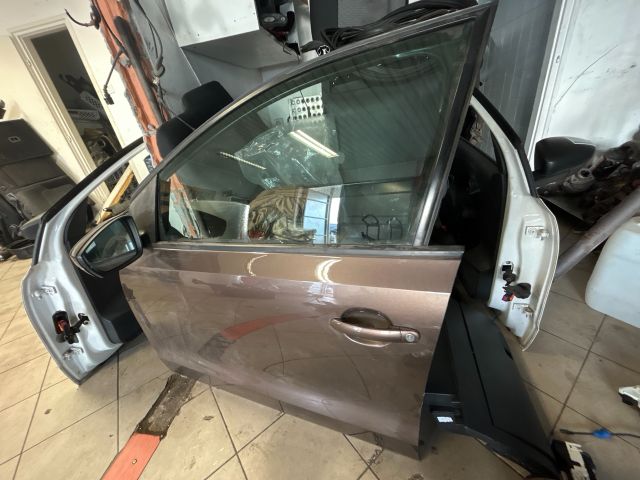 bontott VW POLO V Bal első Ajtó (Üres lemez)