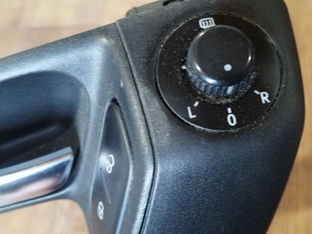 bontott VW POLO V Bal első Ajtóbehúzó