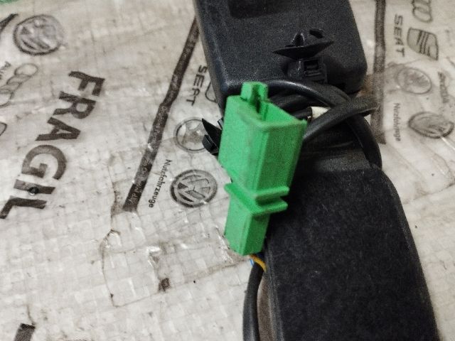 bontott VW POLO V Bal első Biztonsági Öv Csat