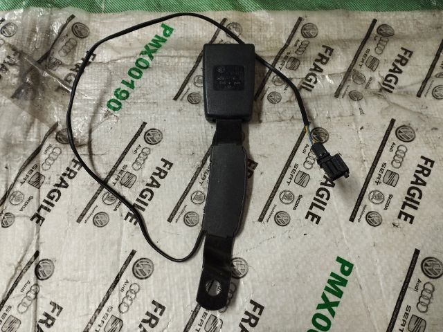 bontott VW POLO V Bal első Biztonsági Öv Csat