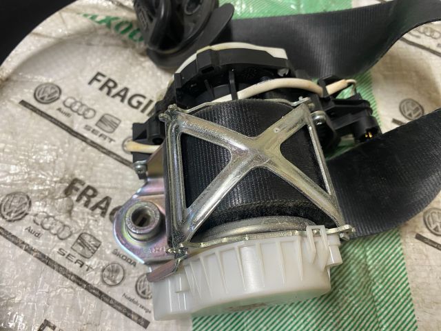 bontott VW POLO V Bal első Biztonsági Öv