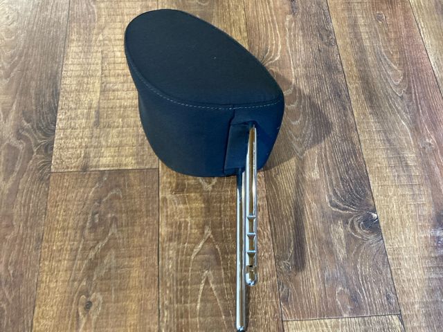 bontott VW POLO V Bal első Fejtámla