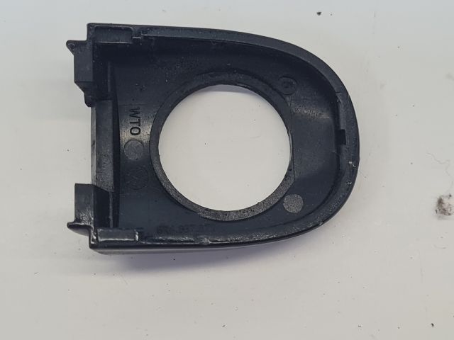 bontott VW POLO V Bal első Kilincs Burkolat