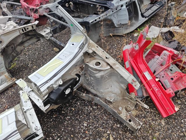 bontott VW POLO V Bal első Negyed Karosszéria Csomag