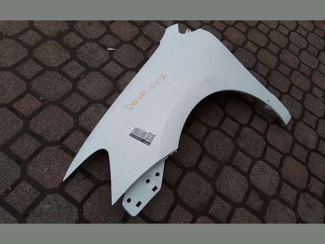 bontott VW POLO V Bal első Sárvédő