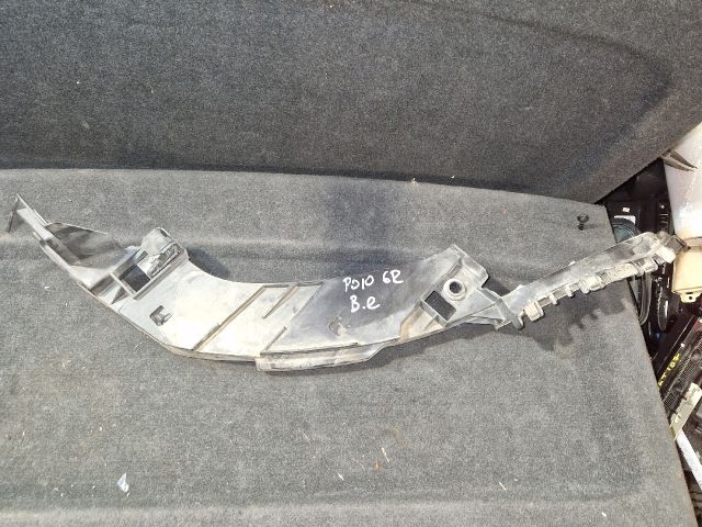 bontott VW POLO V Bal Fényszóró Tartó