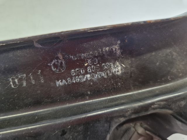 bontott VW POLO V Bal Fényszóró Tartó