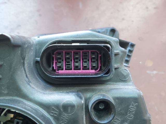 bontott VW POLO V Bal Fényszóró