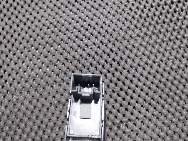 bontott VW POLO V Bal hátsó Ablakemelő Kapcsoló