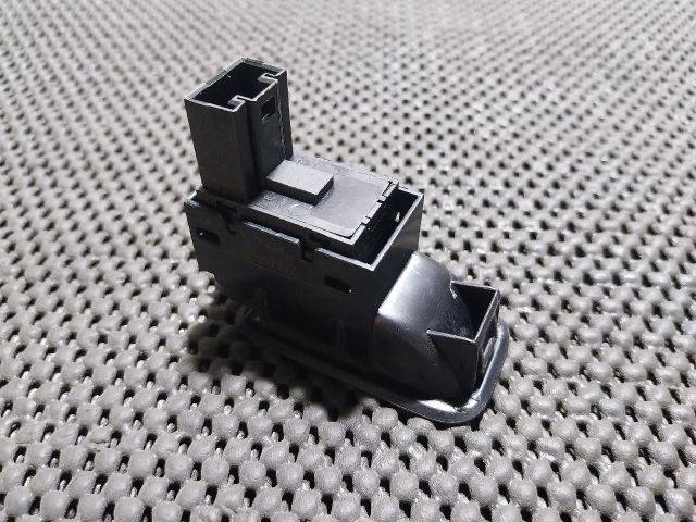 bontott VW POLO V Bal hátsó Ablakemelő Kapcsoló