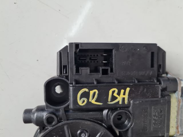 bontott VW POLO V Bal hátsó Ablakemelő Motor