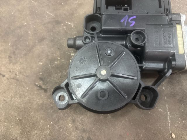 bontott VW POLO V Bal hátsó Ablakemelő Motor