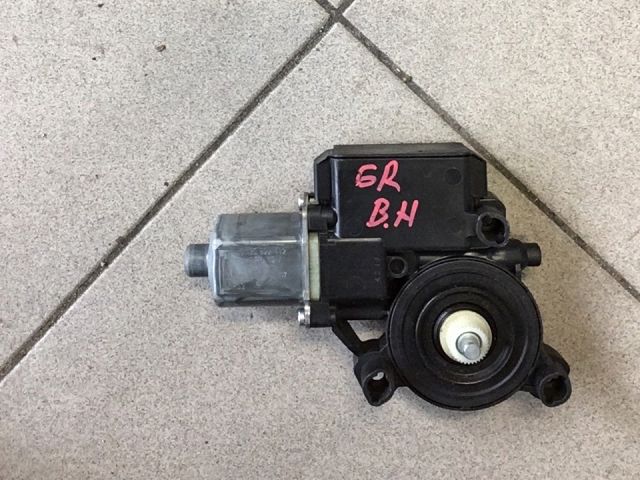 bontott VW POLO V Bal hátsó Ablakemelő Motor