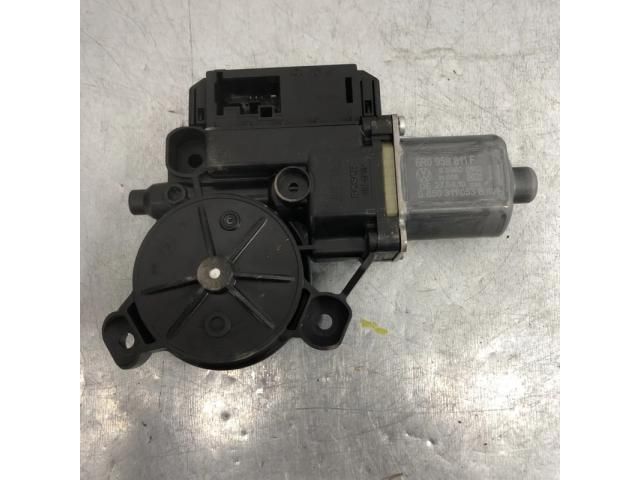 bontott VW POLO V Bal hátsó Ablakemelő Motor