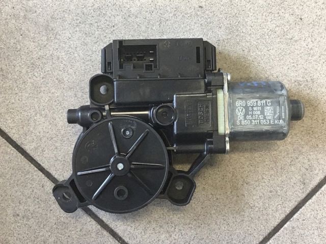 bontott VW POLO V Bal hátsó Ablakemelő Motor