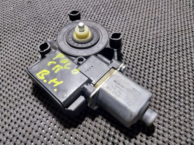 bontott VW POLO V Bal hátsó Ablakemelő Motor