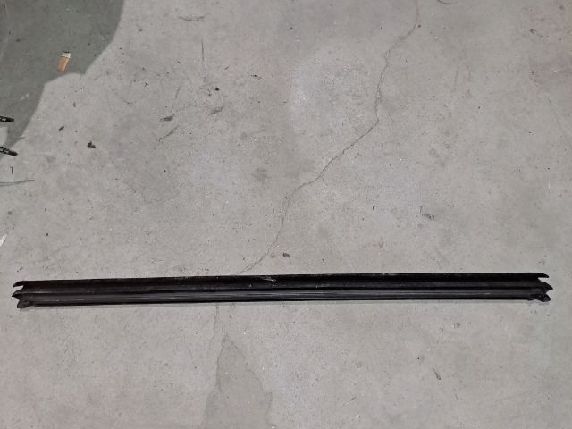 bontott VW POLO V Bal hátsó Ajtó Szigetelés