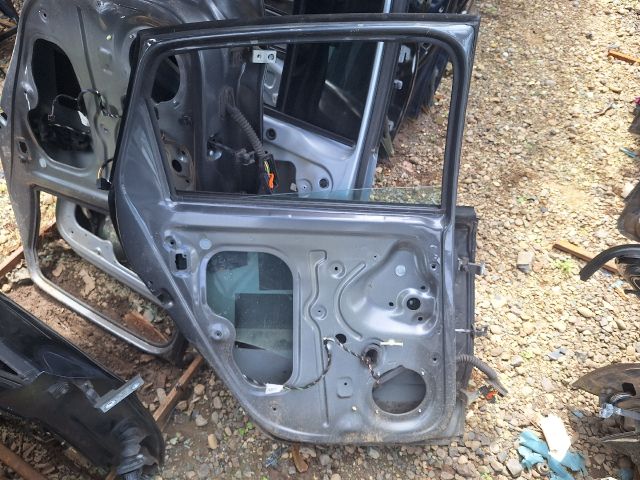 bontott VW POLO V Bal hátsó Ajtó (Üres lemez)