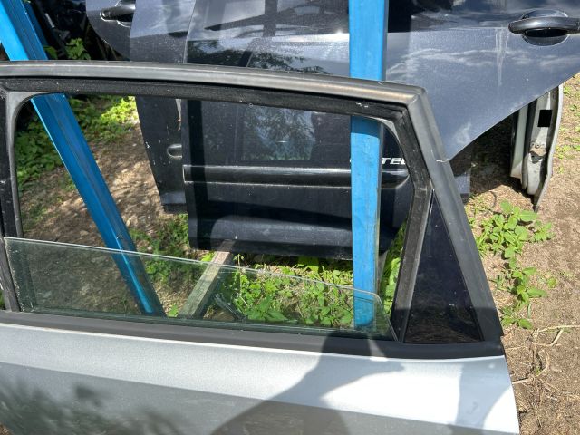 bontott VW POLO V Bal hátsó Ajtó (Üres lemez)