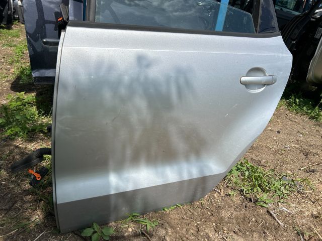 bontott VW POLO V Bal hátsó Ajtó (Üres lemez)