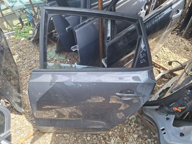 bontott VW POLO V Bal hátsó Ajtó (Üres lemez)