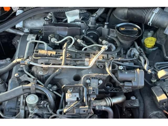 bontott VW POLO V Bal hátsó Felső Zsanér