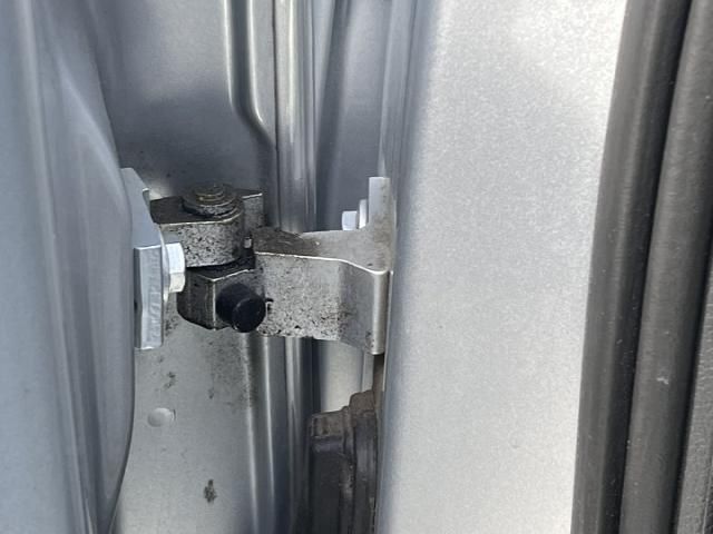 bontott VW POLO V Bal hátsó Felső Zsanér