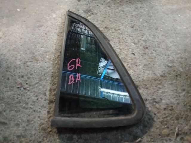 bontott VW POLO V Bal hátsó Fixüveg (Ajtóban)