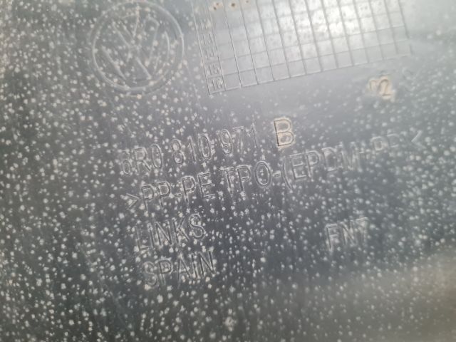 bontott VW POLO V Bal hátsó Hátsó Dobbetét (Kerékjárati, Műanyag)