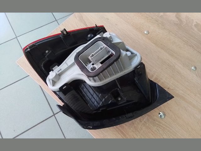 bontott VW POLO V Bal Hátsó Lámpa