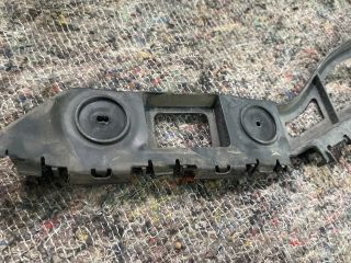 bontott VW POLO V Bal hátsó Oldal Lökhárító Tartó (Műanyag)