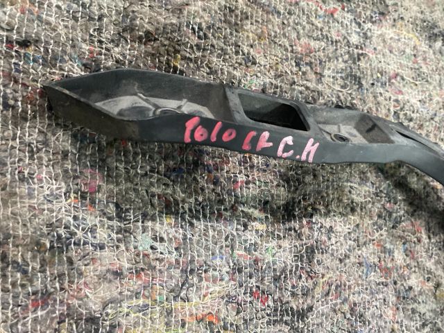 bontott VW POLO V Bal hátsó Oldal Lökhárító Tartó (Műanyag)