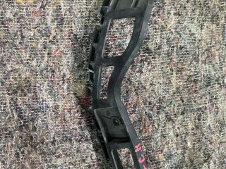 bontott VW POLO V Bal hátsó Oldal Lökhárító Tartó (Műanyag)