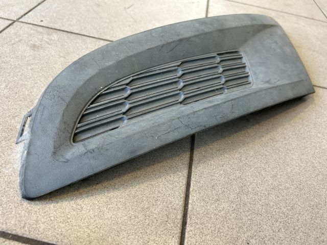 bontott VW POLO V Bal Ködlámpa Rács