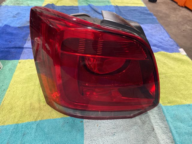 bontott VW POLO V Bal Külső Hátsó Lámpa