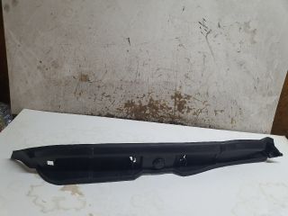 bontott VW POLO V Bal Sárvédő Csavar Burkolat