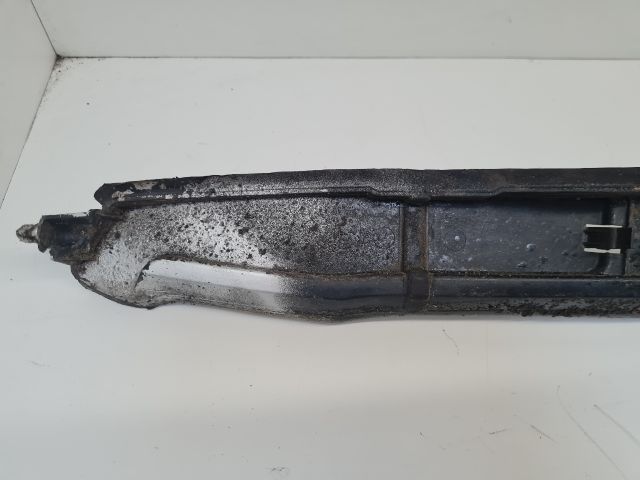 bontott VW POLO V Bal Sárvédő Csavar Burkolat