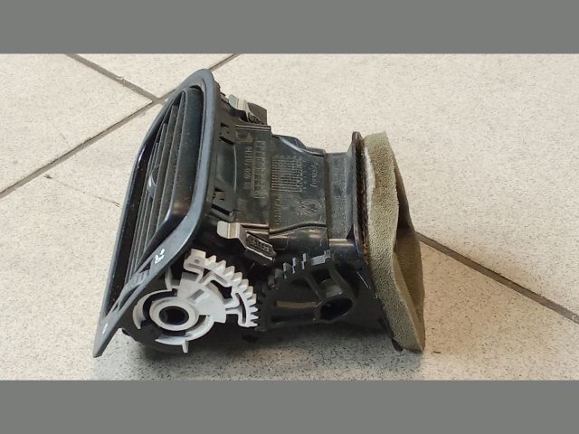 bontott VW POLO V Bal Szellőző