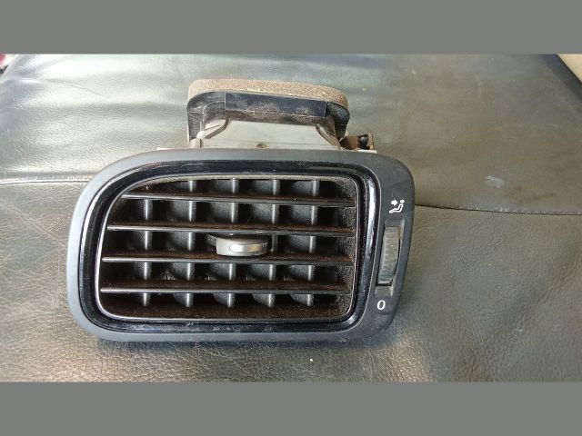 bontott VW POLO V Bal Szellőző