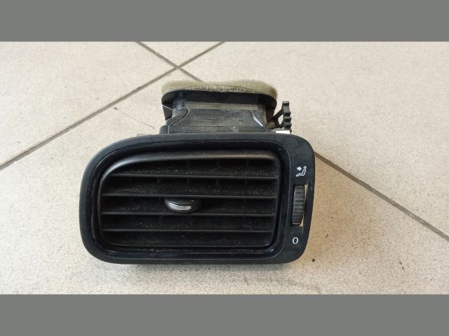 bontott VW POLO V Bal Szellőző