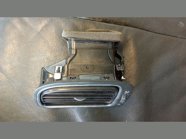 bontott VW POLO V Bal Szellőző