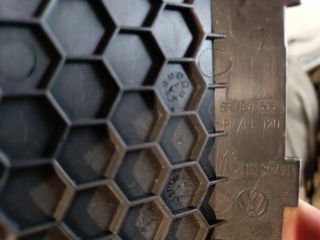 bontott VW POLO V Biztosítéktábla Fedél