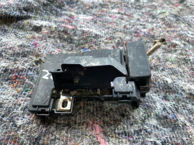 bontott VW POLO V Biztosítéktábla Fedél